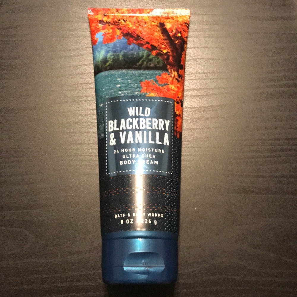 BATH & BODY 24 hour moisture Ultra Shea body cream